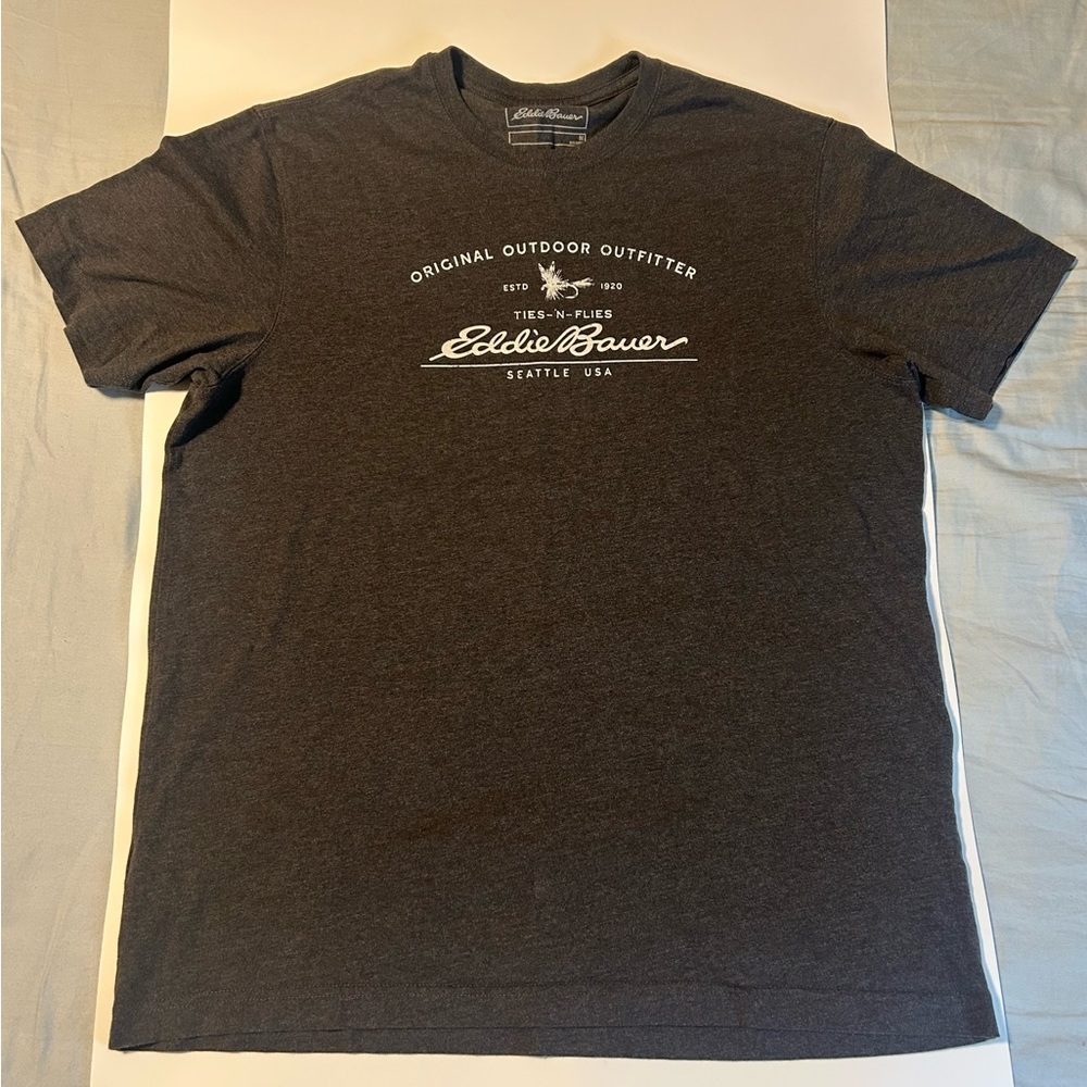 Eddie Bauer Mens Medium Gray Short Sleeve Ties-N-Flies Settle USA Logo T-shirt